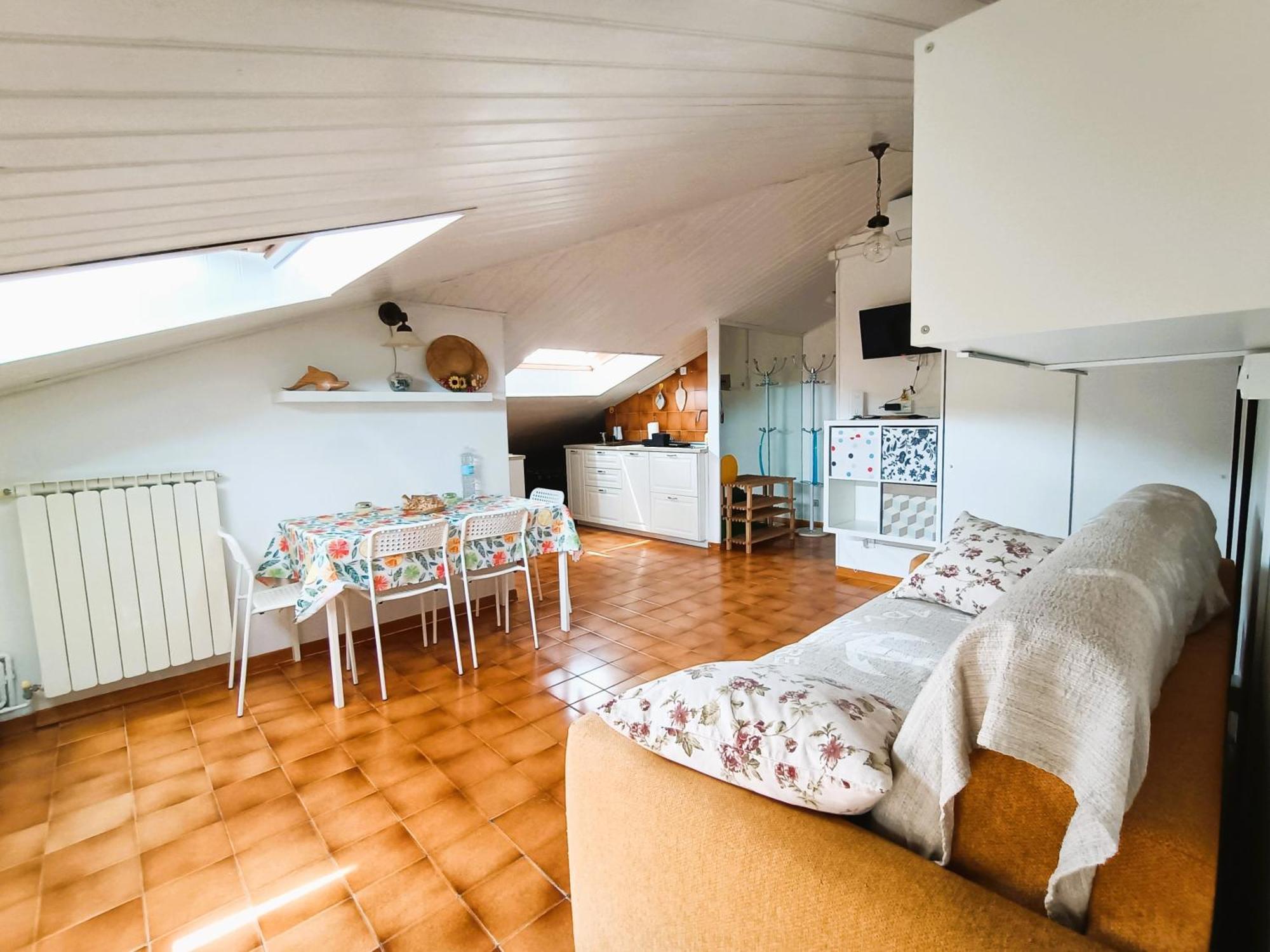 Mansard Apart Alba - Sea 5 Terre-Trekking-Excursions-Relax San Terenzo Exterior photo